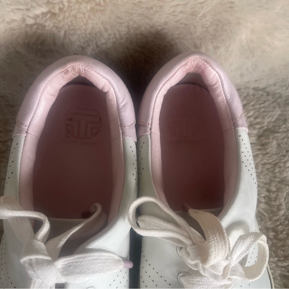 Tory Burch Sneakers - Picture 5 of 9